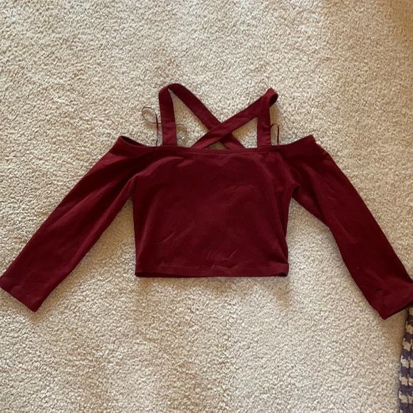 Express Tops - ♥️Burgundy Long Sleeve Crop Top